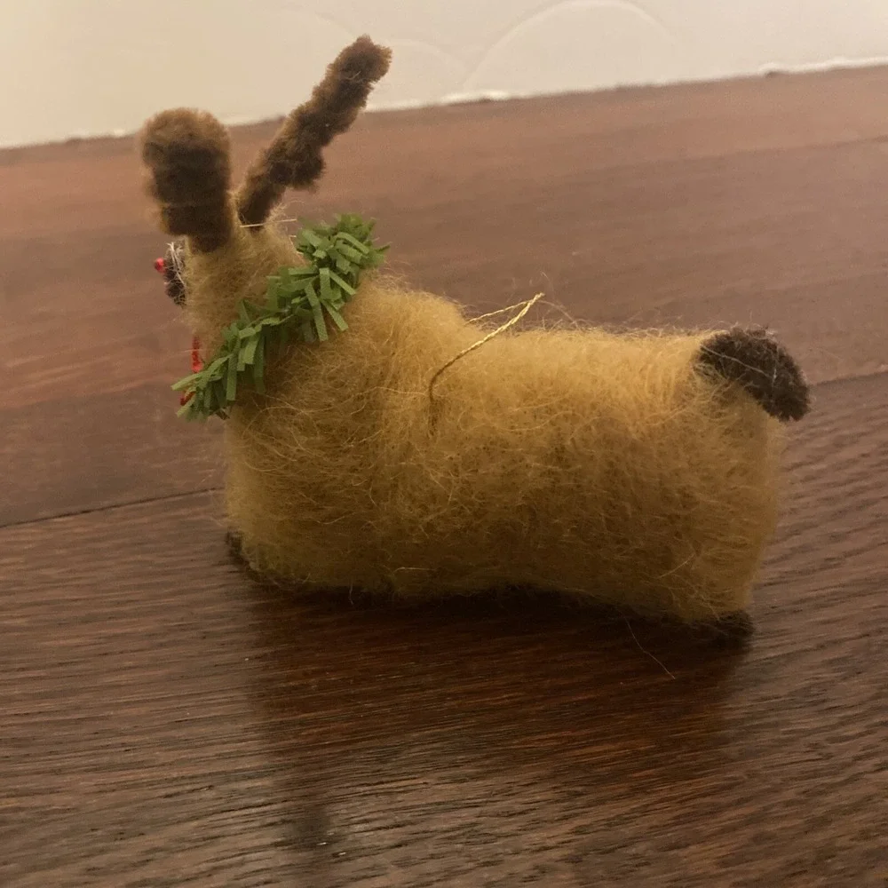 Needle Felted Reindeer Ornament With Wreath Red Bow Red Nose